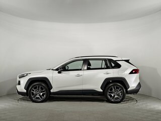 2025 Toyota RAV4 V (XA50), белый, 4990000 рублей, вид 3