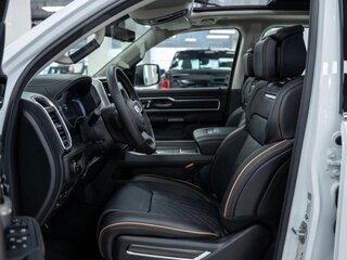 2025 Ram 1500 Crew Cab V Рестайлинг, белый, 10200000 рублей, вид 1