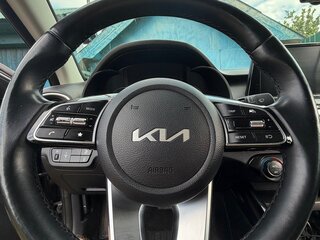 2022 Kia Cerato IV Рестайлинг, серый, 2200000 рублей, вид 3