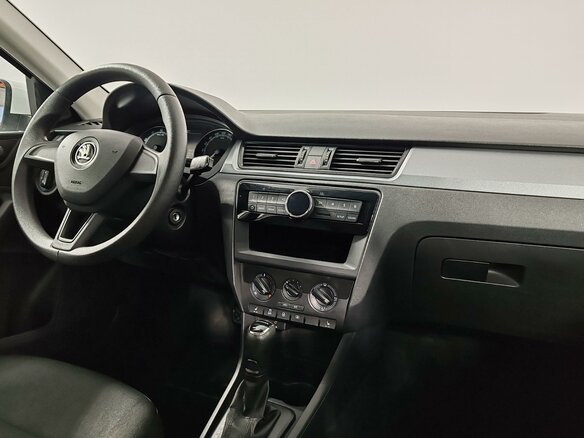 2017 Skoda Rapid I, белый, 1220000 рублей - вид 16