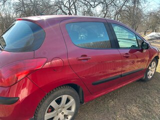 2008 Peugeot 308 I, красный, 400000 рублей, вид 4