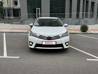 2013 Toyota Corolla XI (E160, E170, E180), белый, 1150000 рублей, вид 1