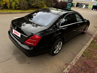 2013 Mercedes-Benz S-Класс 500 Long V (W221) Рестайлинг, чёрный, 1650000 рублей, вид 4