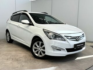 2015 Hyundai Solaris I Рестайлинг, белый, 1025000 рублей, вид 3
