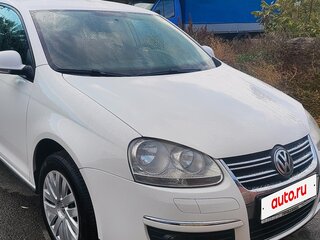 2010 Volkswagen Jetta V, белый, 780000 рублей, вид 2
