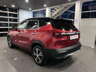 2021 Kia Seltos I, красный, 2589000 рублей, вид 5