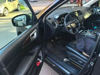 2015 Nissan Pathfinder IV, чёрный, 1400000 рублей, вид 4