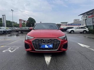 2023 Audi A3 35 TFSI IV (8Y), пурпурный, 1685000 рублей, вид 2