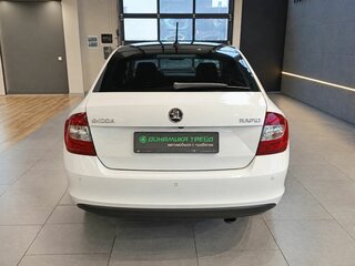 2017 Skoda Rapid I Рестайлинг, белый, 1200000 рублей, вид 5