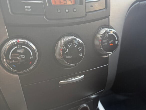 2012 SsangYong Actyon II, серый, 950000 рублей - вид 12