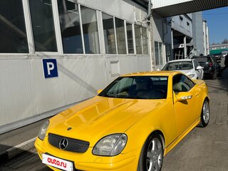 2000 Mercedes-Benz SLK-Класс 200 I (R170) Рестайлинг, жёлтый, 1250000 рублей, вид 4