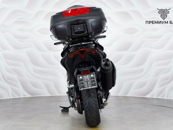 2023 Yamaha TMAX, чёрный, 1477000 рублей - вид 6