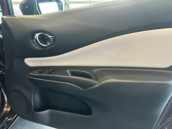 2016 Nissan Note e-Power II Рестайлинг, коричневый - вид 23