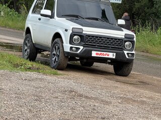 2012 Lada (ВАЗ) 2121 (4x4) I Рестайлинг, белый, 400000 рублей, вид 3