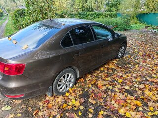 2012 Volkswagen Jetta VI, коричневый, 1000000 рублей, вид 2