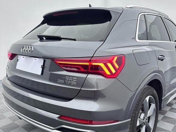 2023 Audi Q3 35 TFSI II (F3), серебристый, 2470000 рублей - вид 5