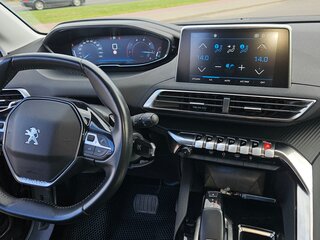 2020 Peugeot 5008 II, чёрный, 1590000 рублей, вид 5