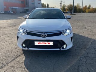 2016 Toyota Camry VII (XV50) Рестайлинг, белый, 1890000 рублей, вид 1