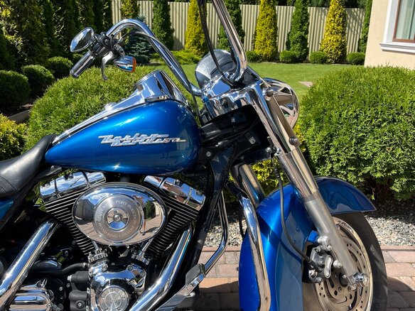 2005 Harley-Davidson Road King, синий, 750000 рублей - вид 4