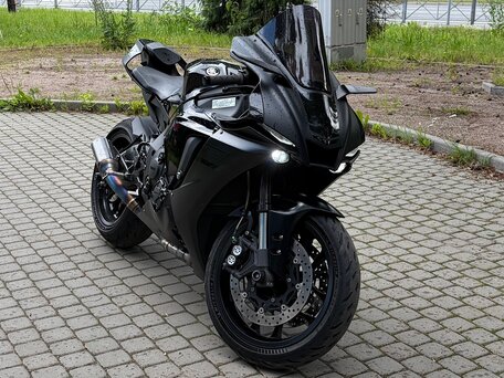 2020 Yamaha YZF-R1, чёрный, 1700000 рублей, вид 1