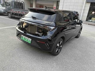 2025 BYD Dolphin 45.12 kWh I Рестайлинг, чёрный, 1330000 рублей, вид 4