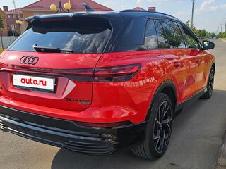 2022 Audi Q5 e-tron 50, красный, 6950000 рублей, вид 5