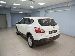 2012 Nissan Qashqai I Рестайлинг, белый, 1099000 рублей, вид 4