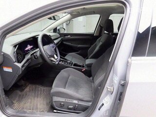 2024 Volkswagen Golf VIII Рестайлинг, голубой, 2500000 рублей, вид 5