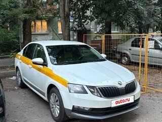 2019 Skoda Octavia III (A7) Рестайлинг, белый, 1270000 рублей, вид 3