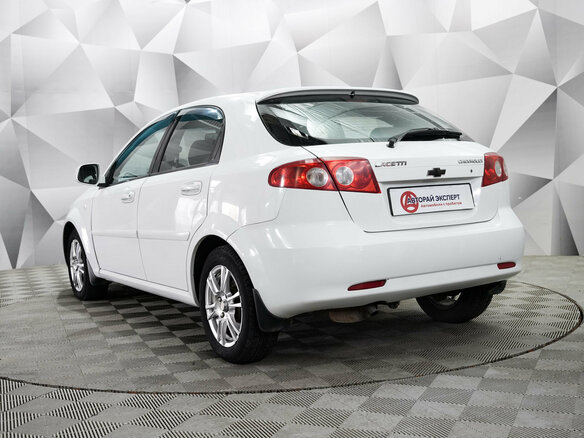 2011 Chevrolet Lacetti I, белый, 564000 рублей - вид 2