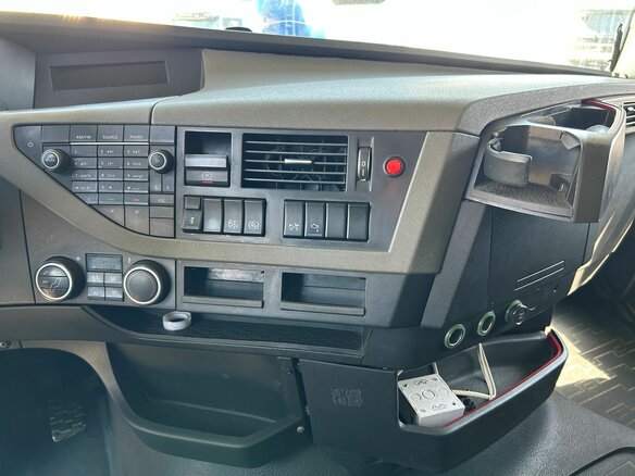2019 Volvo FH, жёлтый, 4199000 рублей - вид 18