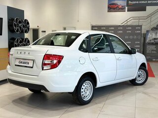 2026 Lada (ВАЗ) Granta I Рестайлинг, белый, 1096000 рублей, вид 3