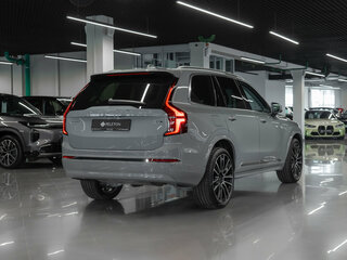 2026 Volvo XC90 B5 II Рестайлинг 2, серый, 11050000 рублей, вид 5