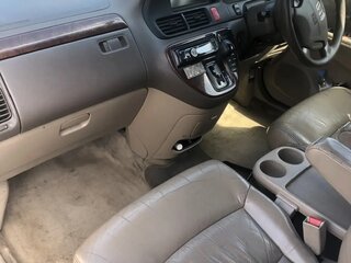 2001 Honda Odyssey II Рестайлинг, белый, 500000 рублей, вид 4