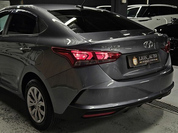 2020 Hyundai Solaris II Рестайлинг, серый, 1580000 рублей - вид 5