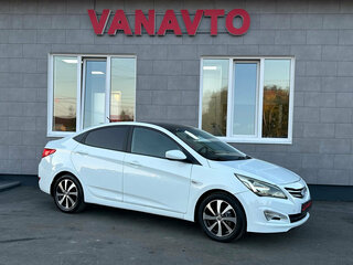 2015 Hyundai Solaris I Рестайлинг, белый, 950000 рублей, вид 3