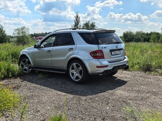 2005 Mercedes-Benz M-Класс 500 II (W164), серебристый, 1750000 рублей, вид 4
