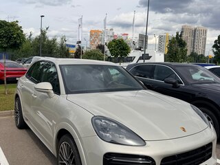 2020 Porsche Cayenne III, бежевый, 5555555 рублей, вид 1