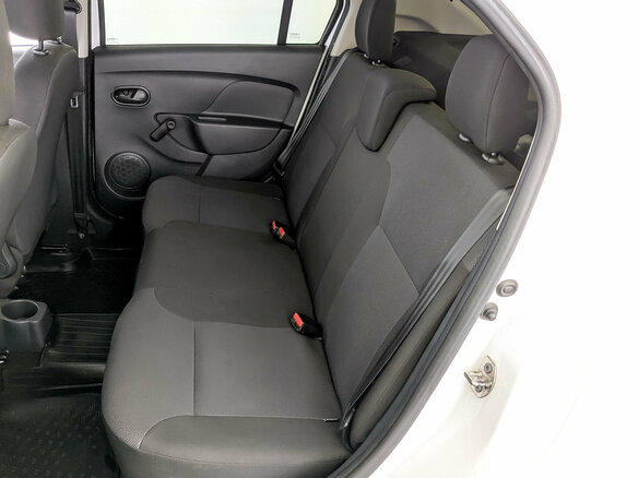 2018 Renault Logan II Рестайлинг, белый, 870000 рублей - вид 11