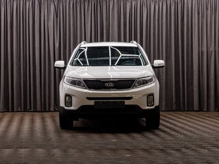 2015 Kia Sorento II Рестайлинг, белый, 1695000 рублей, вид 2