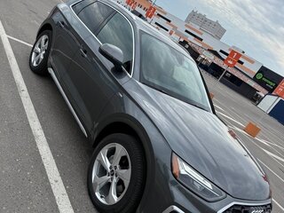 2022 Audi Q5 45 TFSI II (FY) Рестайлинг, серый, 2800000 рублей, вид 2