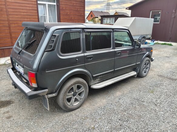 2018 Lada (ВАЗ) 2131 (4x4) I, серебристый, 675000 рублей - вид 5