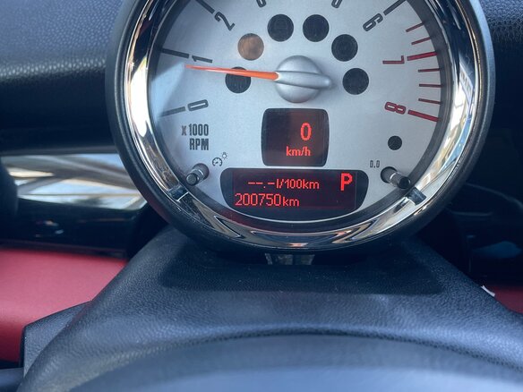 2012 Mini Hatch Cooper II (R56) Рестайлинг, красный, 899000 рублей - вид 13
