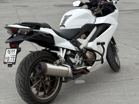 2016 Honda VFR 800, белый, 820000 рублей, вид 5