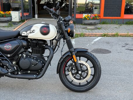 2026 Royal Enfield Hunter, чёрный, 429000 рублей, вид 5