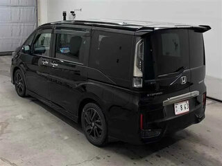 2020 Honda Stepwgn Spada V Рестайлинг, чёрный, 1940000 рублей, вид 3