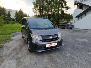 2015 Honda Stepwgn V, серый, 1350000 рублей, вид 1