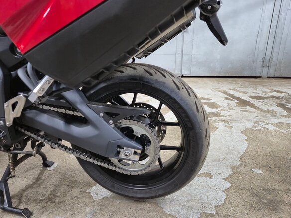 2012 Triumph Tiger 1050, красный - вид 13