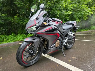 Honda CBR 400R