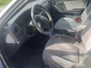 2002 Hyundai Elantra III (XD), серебристый, 375000 рублей, вид 4